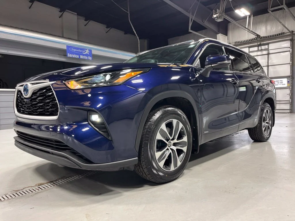Used 2022 Blueprint Toyota XLE image 3