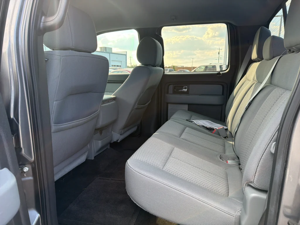 Used 2014 Sterling Gray Metallic Ford XLT image 7