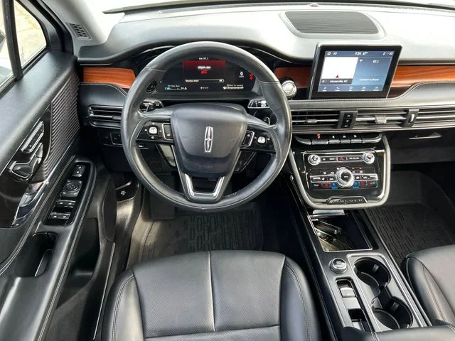 Used 2022 Silver Lincoln Reserve image 28