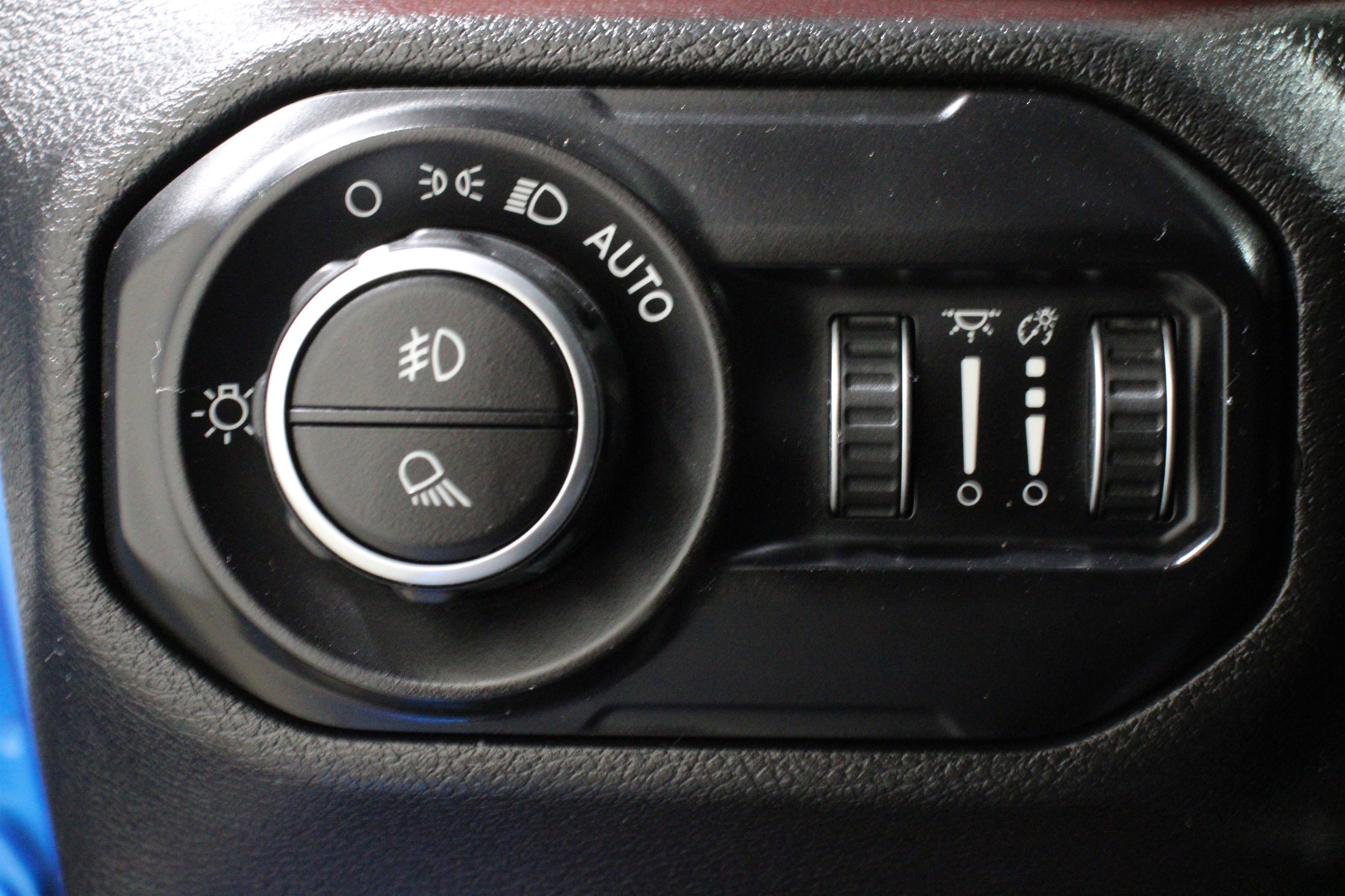 Used 2021 Hydro Blue Pearlcoat Jeep Rubicon image 11