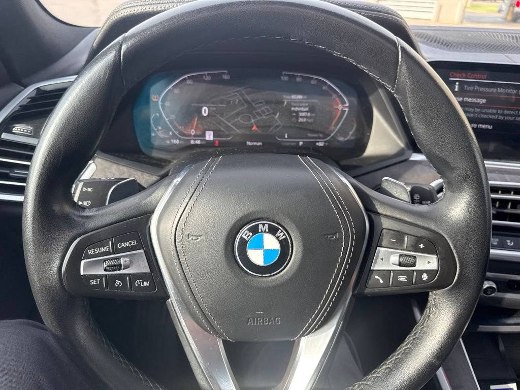 Used 2022 Gray BMW sDrive40i image 11