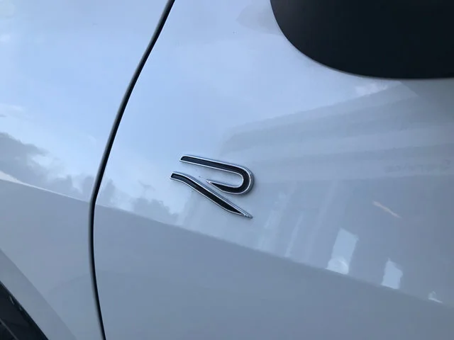 New 2026 Opal White w/Deep Black Roof Volkswagen SE R-Line Black image 12