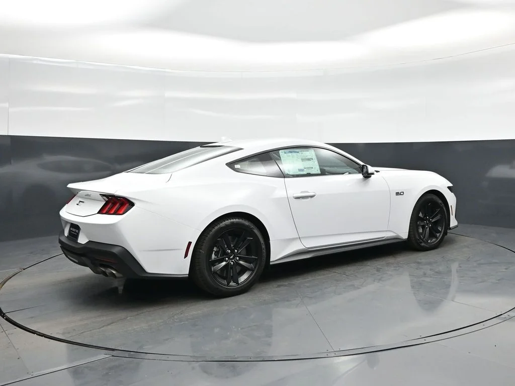 New 2026 Oxford White Ford GT image 21
