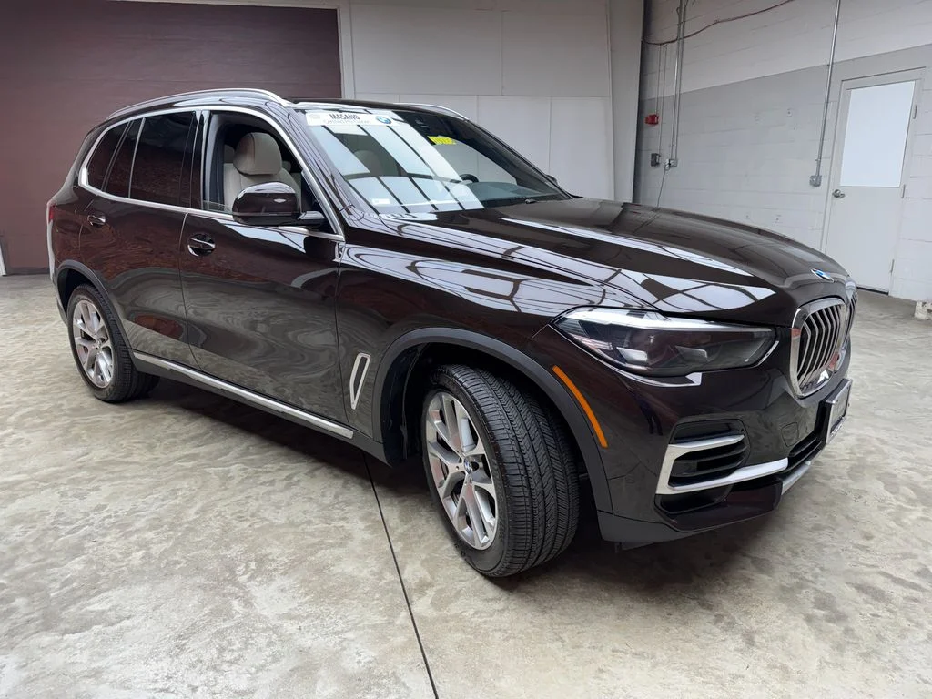 Used 2022 Brown BMW xDrive40i image 7