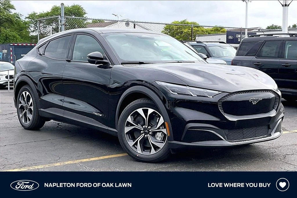 2026 Ford Mustang-Mach-e Select's photo
