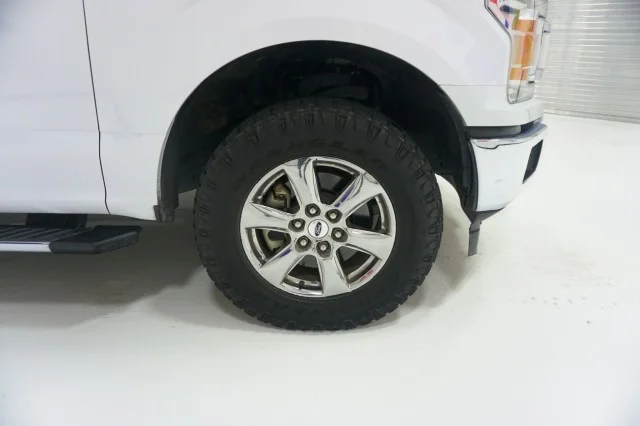 Used 2020 Oxford White Ford LARIAT image 5