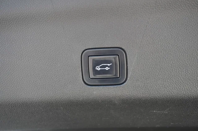 Used 2022 Black Chevrolet LT image 10