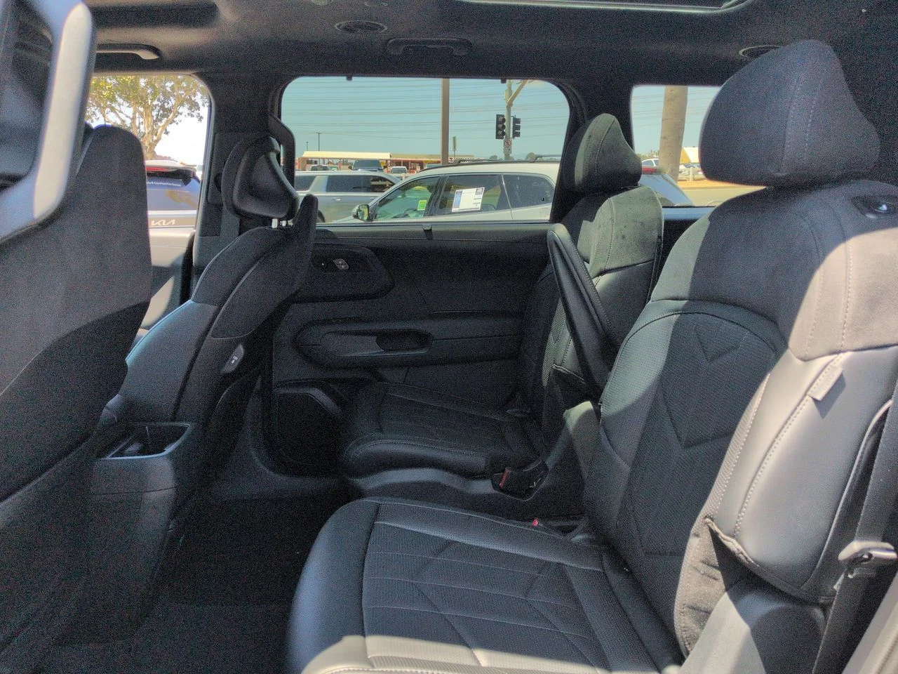 New 2027 Wolf Gray Kia X-Line SX Prestige image 26