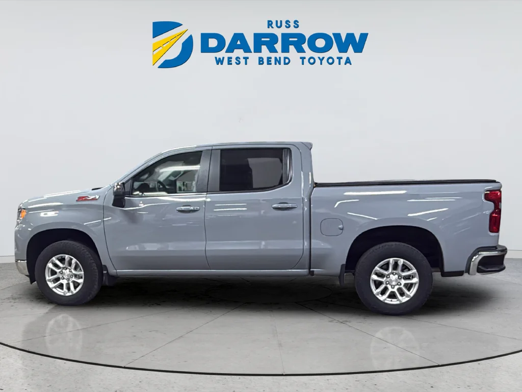 Used 2024 Gray Chevrolet LT image 2
