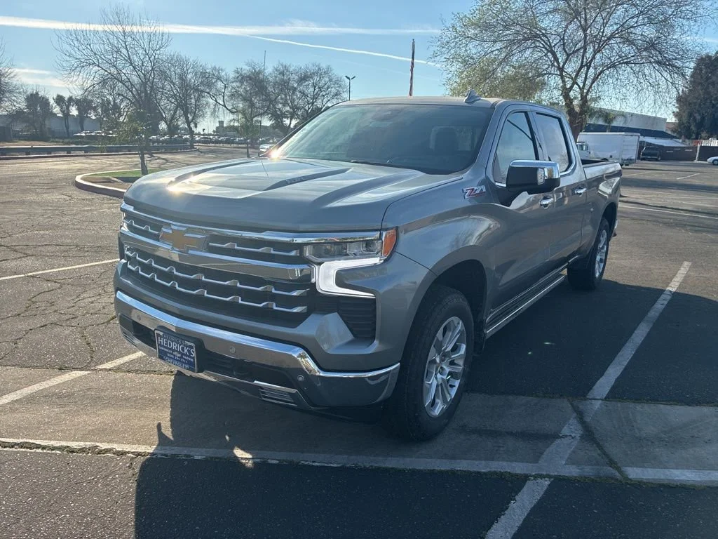 2026 Chevrolet Silverado 1500 LTZ - Photo 7