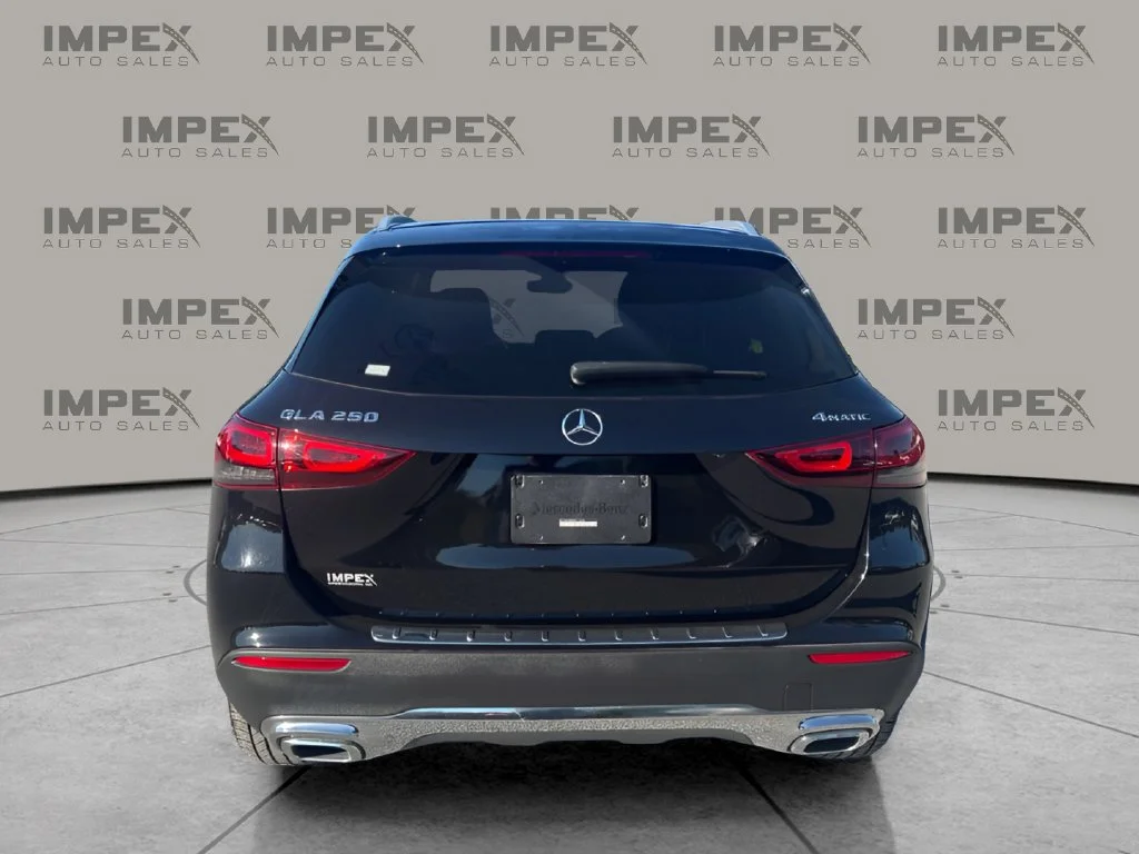 Used 2021 Black Mercedes-Benz GLA 250 image 4