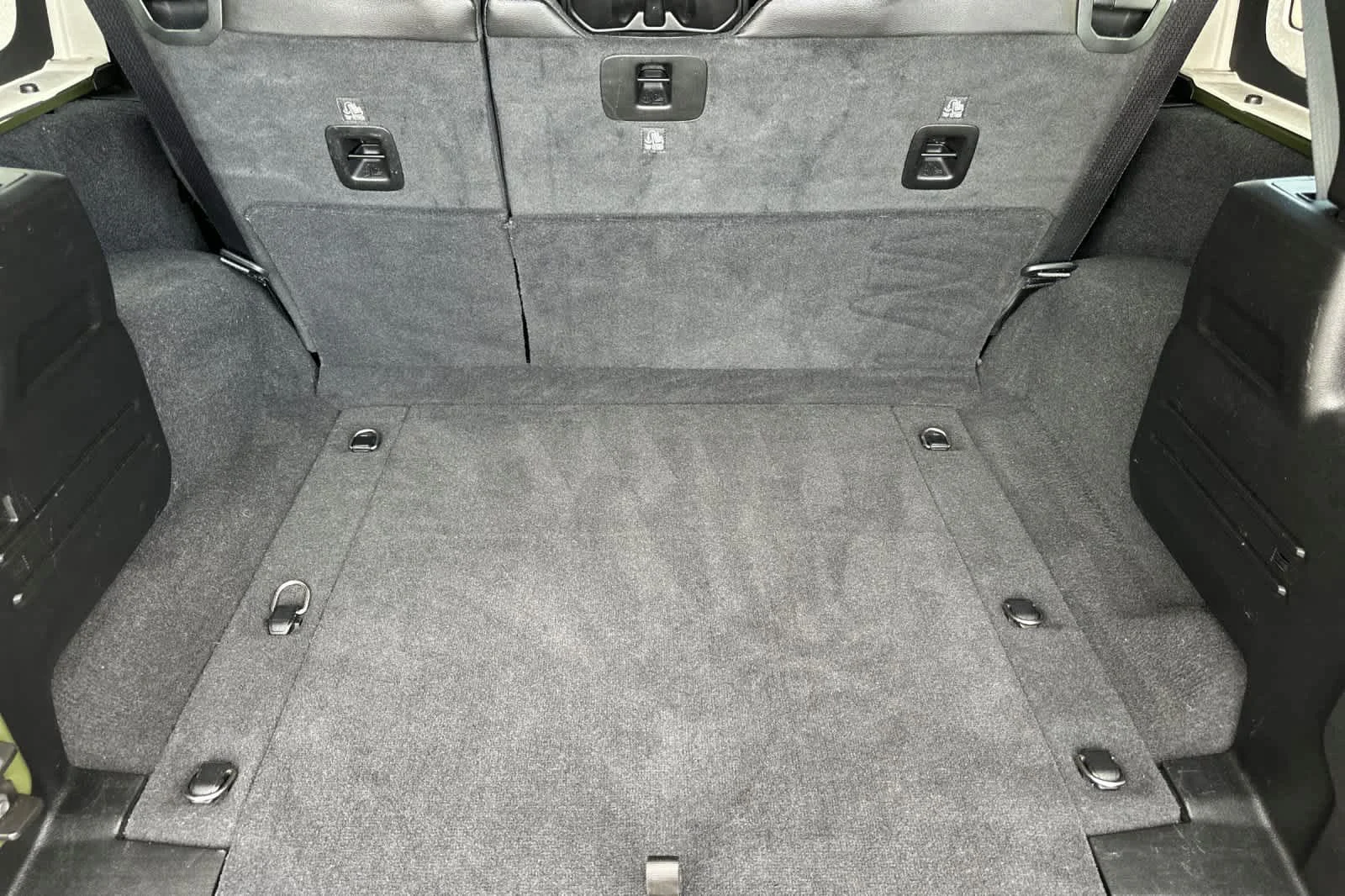 Certified Used 2021 Sarge Green Clearcoat Jeep Unlimited Sahara Altitude image 15
