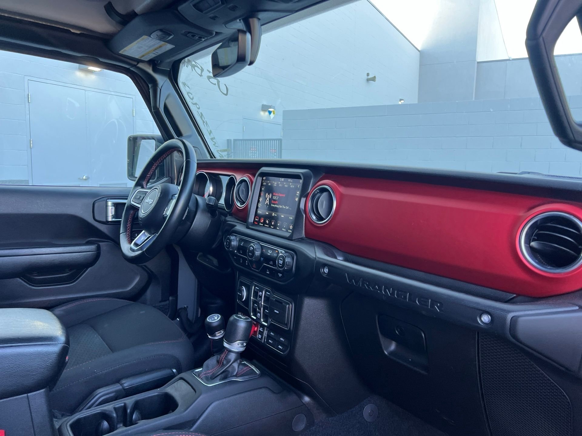 Used 2022 Gray Jeep Unlimited Rubicon image 23