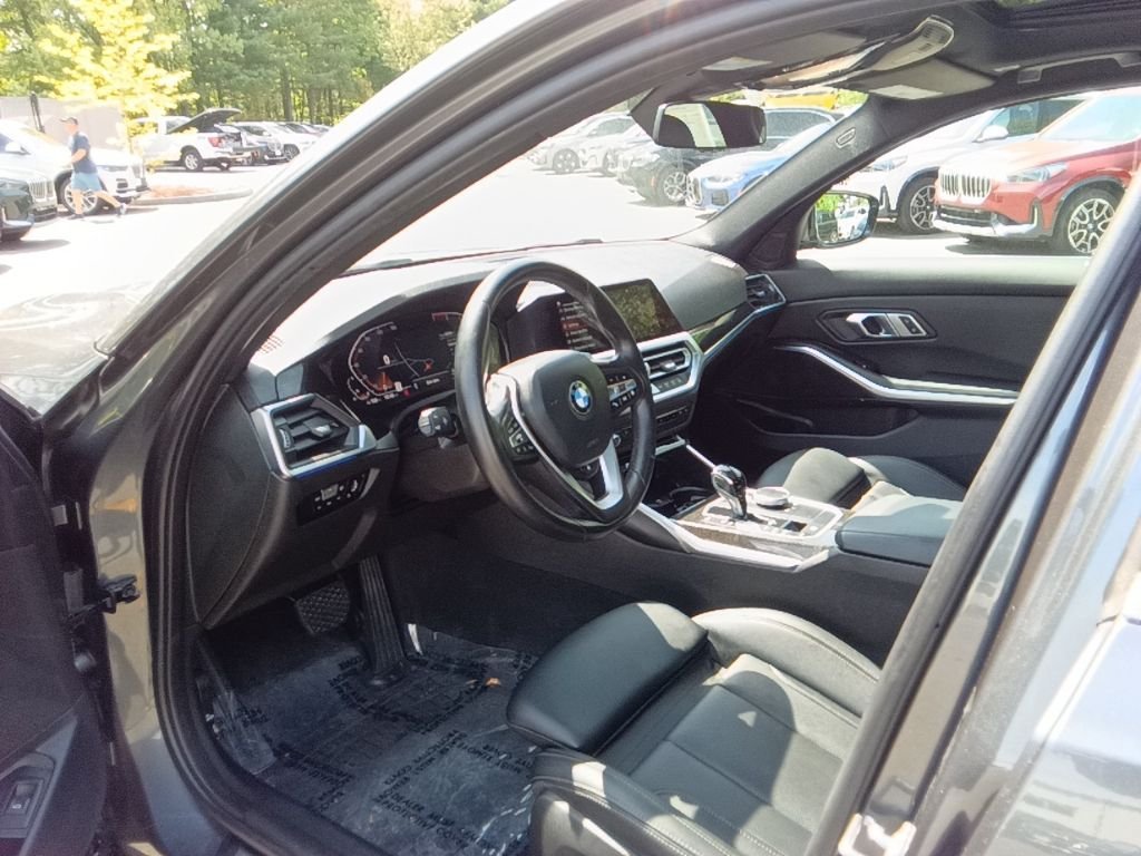 Used 2022 Mineral Grey Metallic BMW 330i xDrive image 11