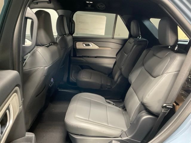 New 2027 Vapor Blue Metallic Ford Active image 19