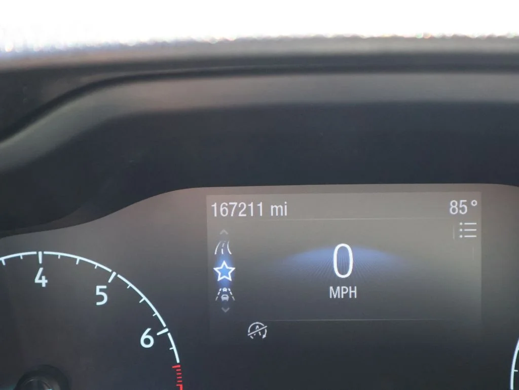 Used 2020 White Ford XL image 25