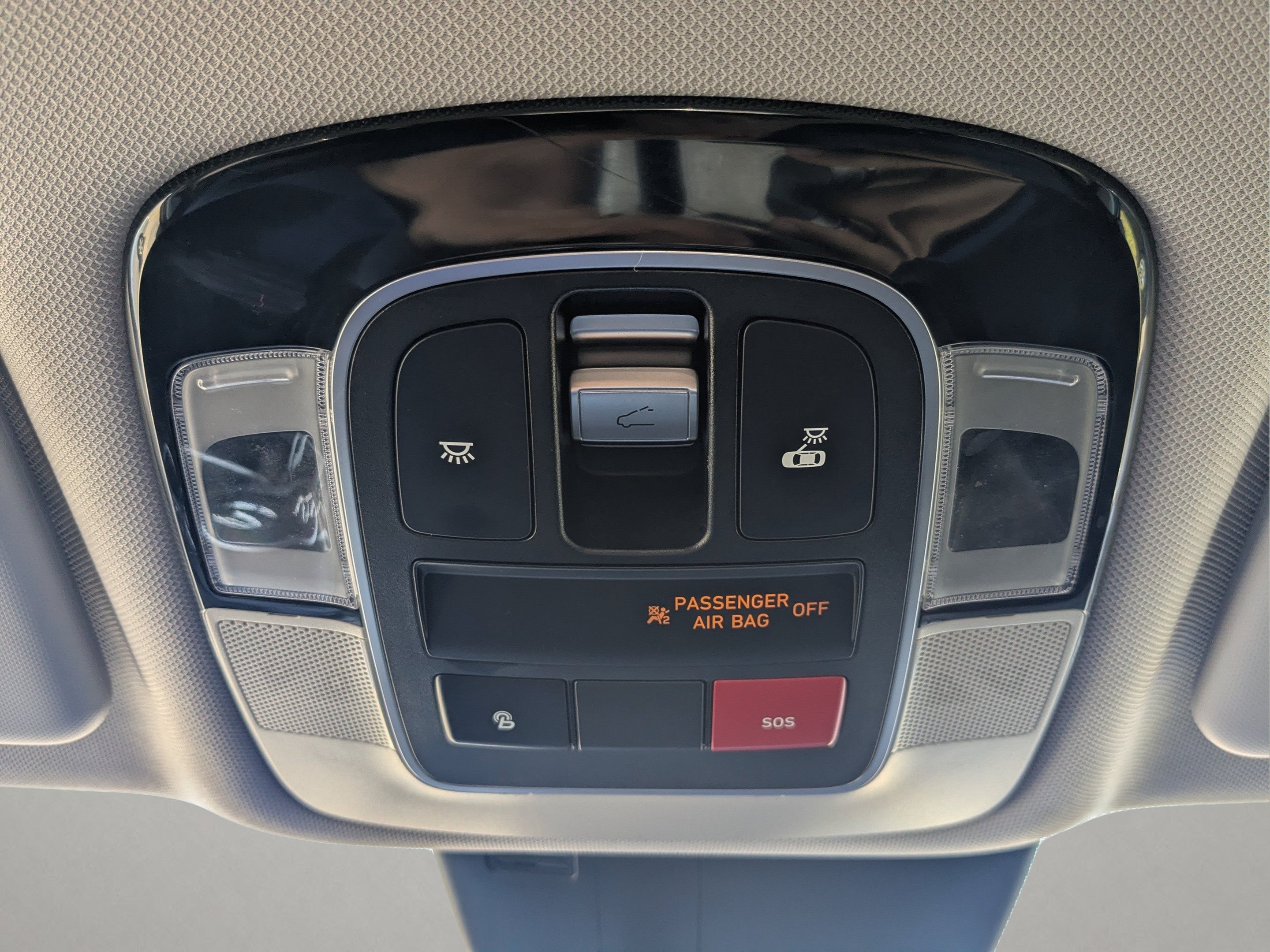 Used 2023 Shimmering Silver Hyundai SEL image 20