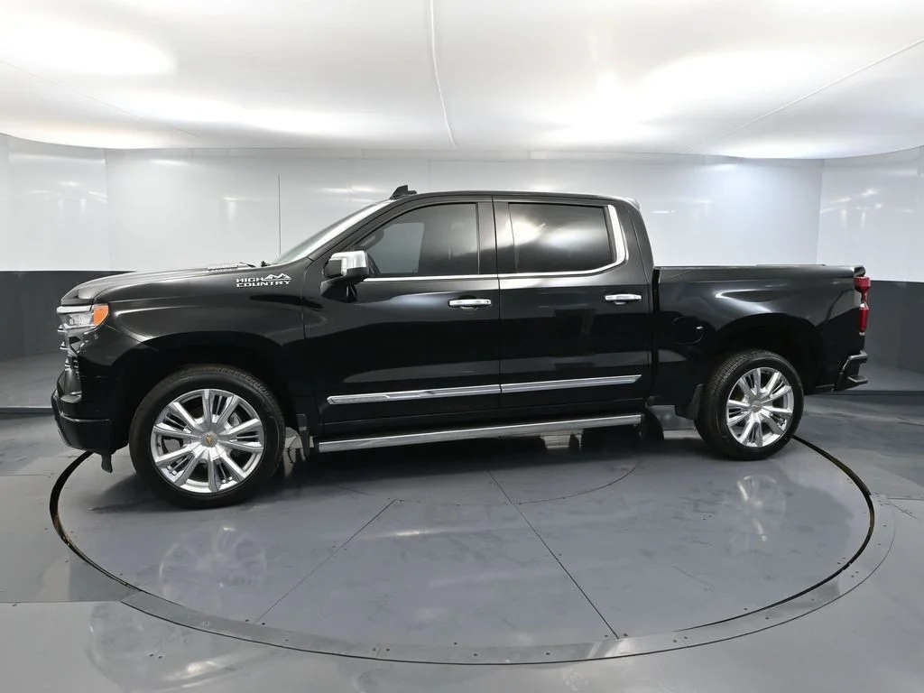 Used 2023 Black Chevrolet High Country image 8