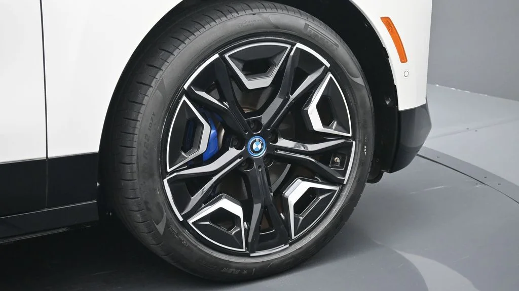 2024 BMW iX Base - Photo 6