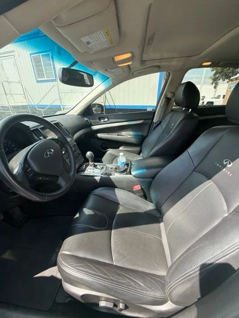 Used 2013 White INFINITI X image 14