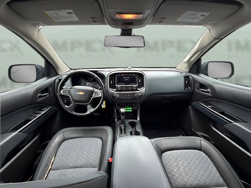 Used 2022 Gray Chevrolet Z71 image 7