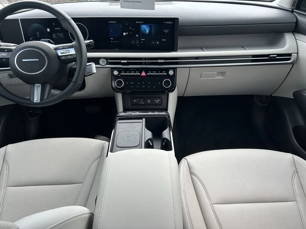 Used 2025 Blue Hyundai SEL Convenience image 20