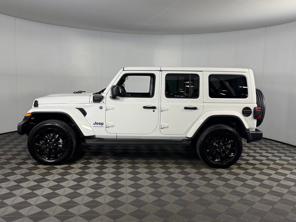 Certified Used 2025 White/off-white Jeep Sahara 4xe image 9