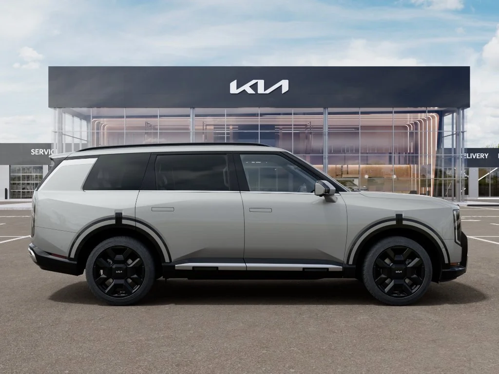 New 2027 Ivory Silver Kia SX image 7