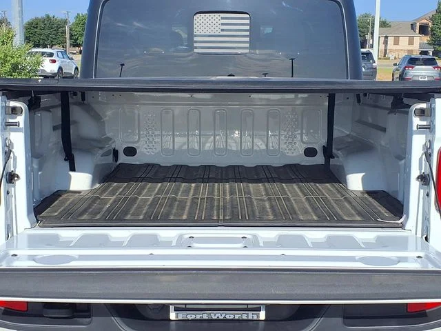 Used 2023 White Jeep Texas Trail image 24