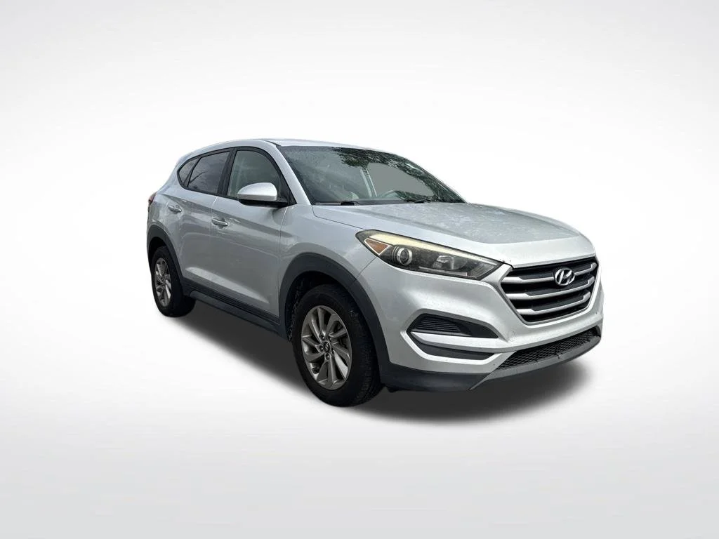 Used 2018 Hyundai Tucson SE with VIN KM8J23A47JU682043 for sale in Fort Pierce, FL