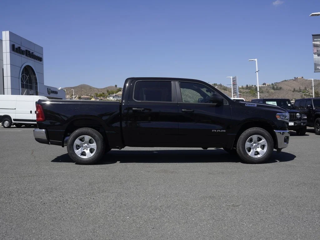 New 2026 Diamond Black Crystal Pearl-Coat Exterior Paint RAM Big Horn/Lone Star image 3