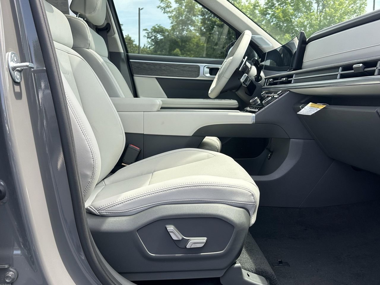 New 2026 Hampton Gray Hyundai Limited 6P image 13