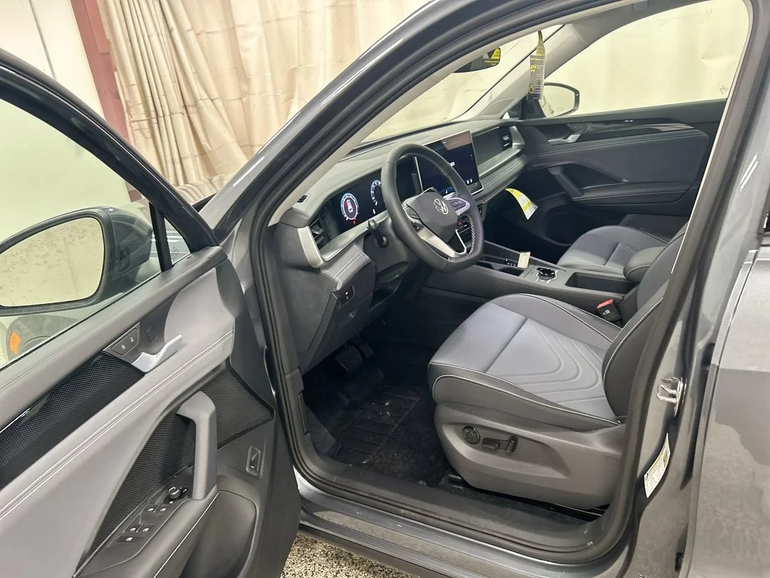 New 2026 Platinum Gray Metallic Volkswagen SE image 13