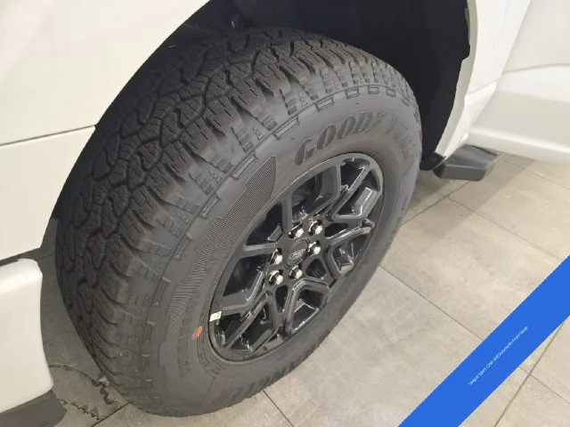 New 2026 Oxford White Ford XLT image 44
