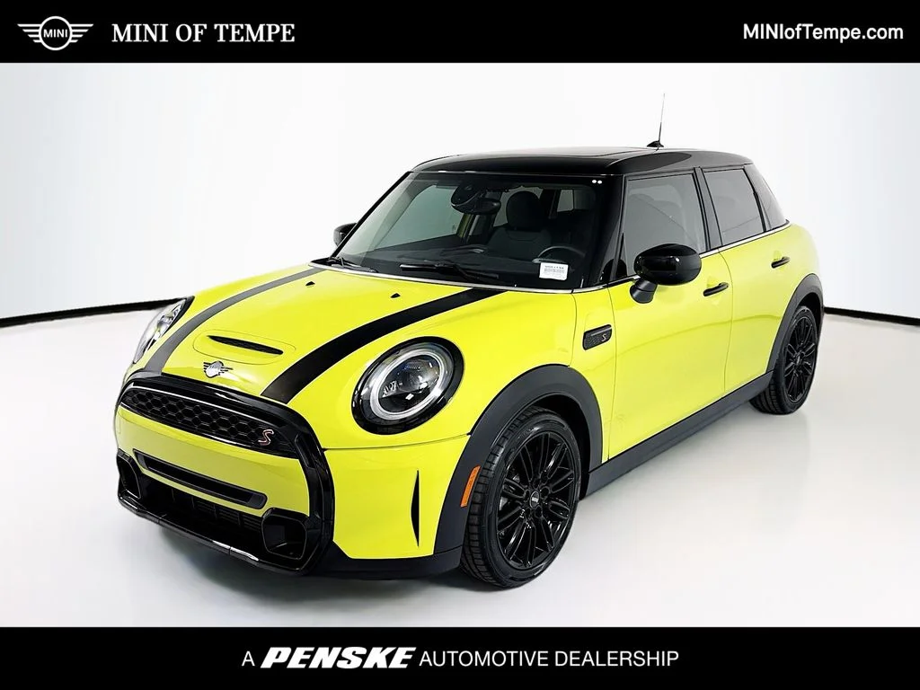 2024 MINI Hardtop Cooper S's photo