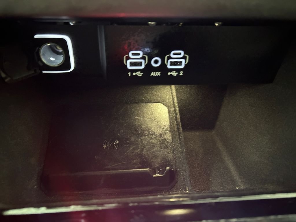 Used 2024 White Jeep Series II image 30