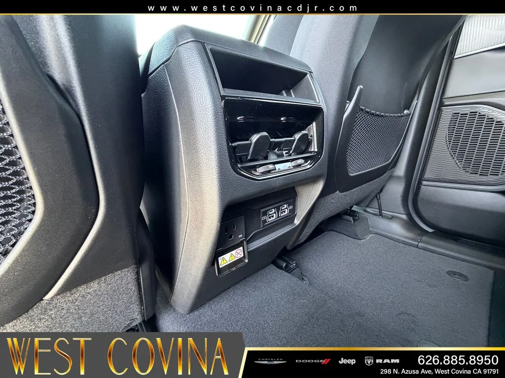 New 2026 Silver Zynith Jeep Laredo X image 21