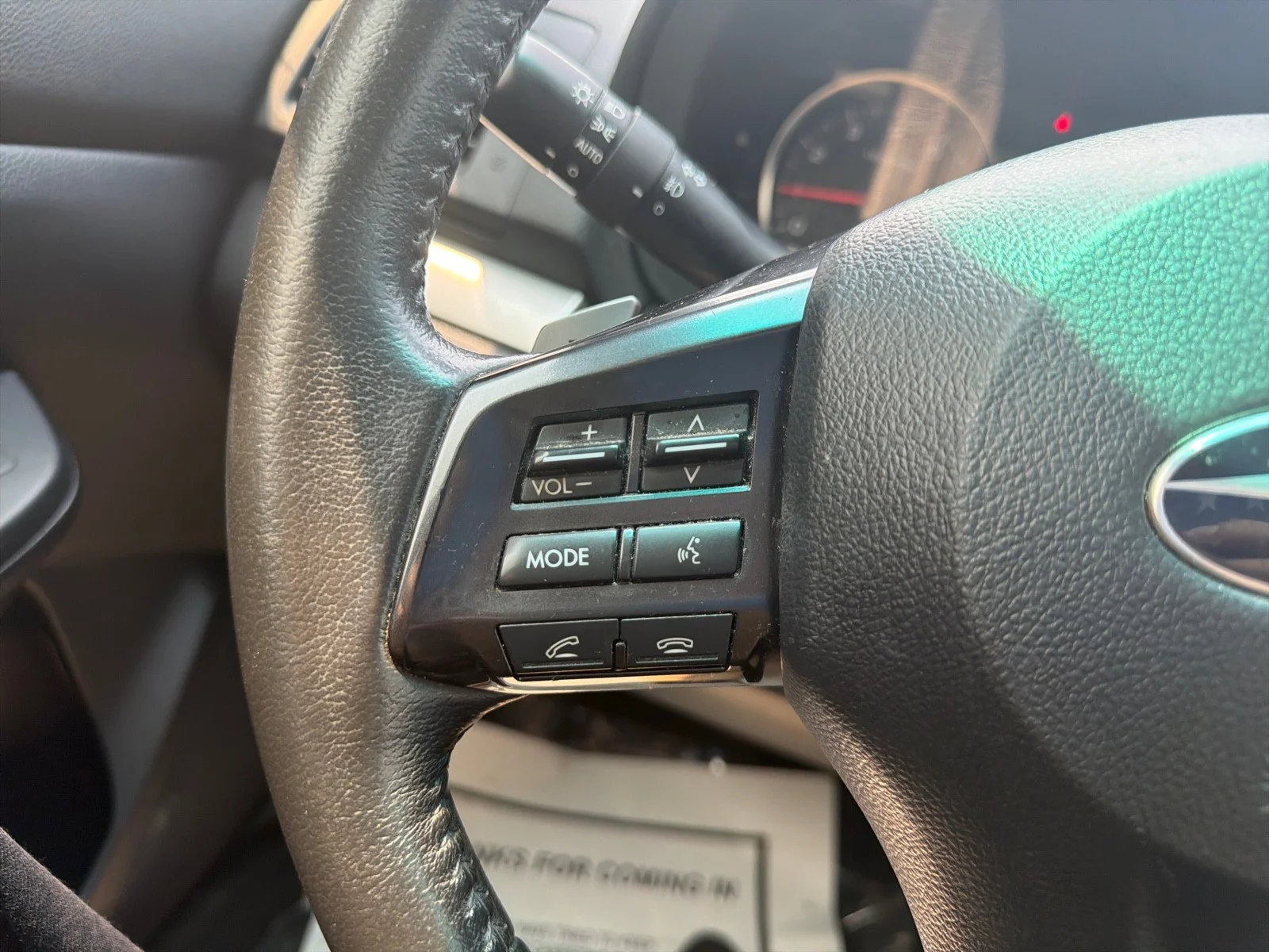 Used 2013 Ice Silver Metallic Subaru Limited image 21