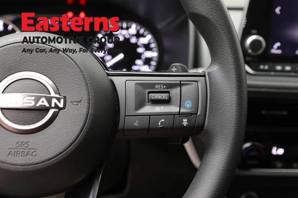 Used 2023 Silver Nissan SV image 15