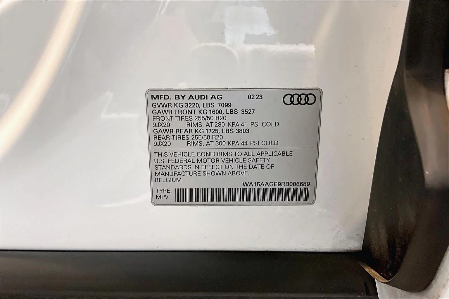 Used 2024 Glacier White Metallic Audi Premium Plus image 33