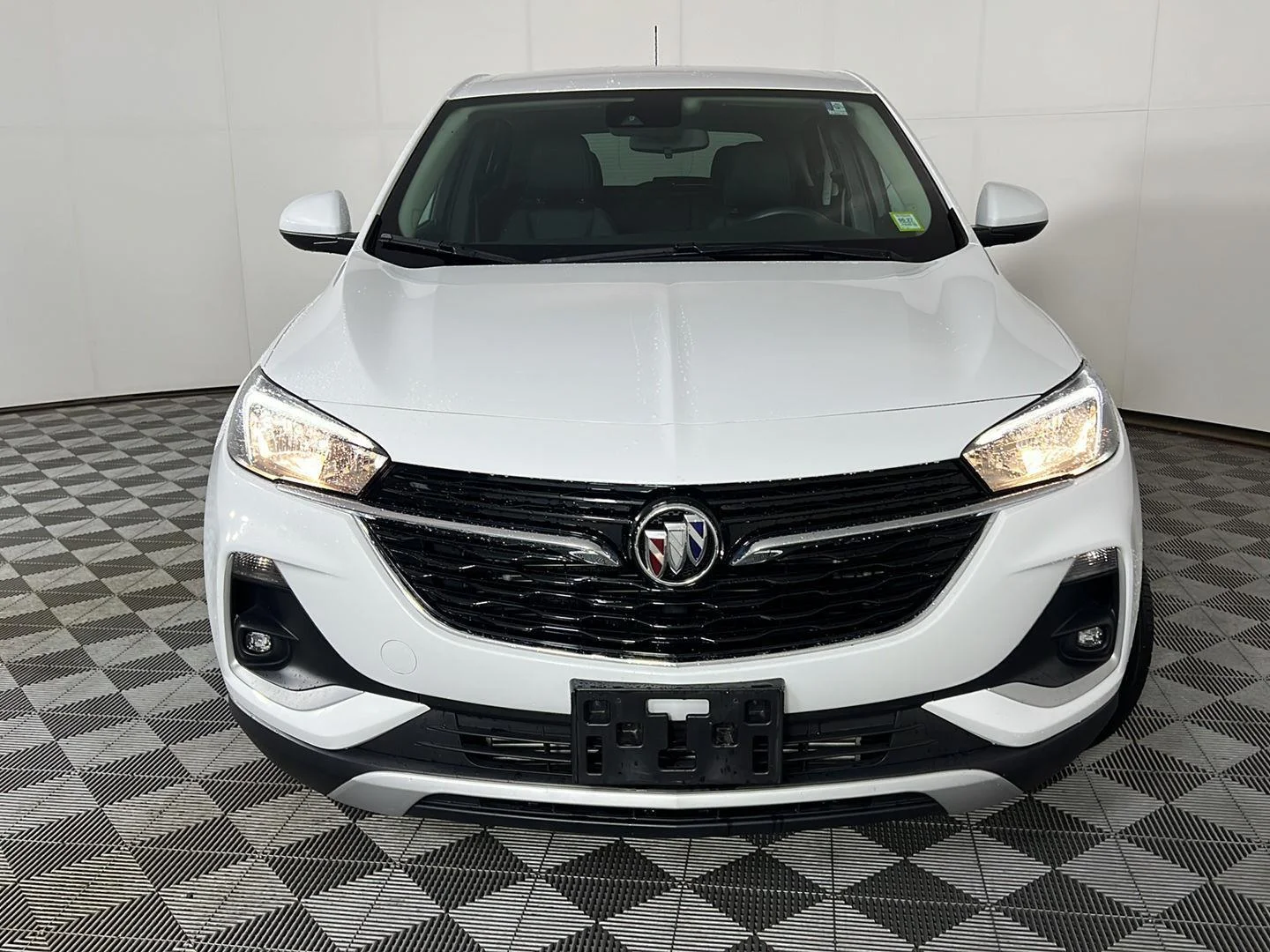 Used 2023 Summit White Buick Preferred image 2