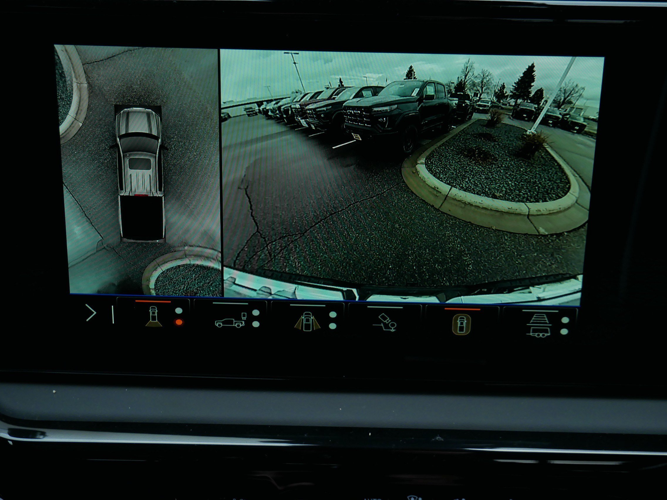 2026 GMC Sierra 1500 AT4X - Photo 10