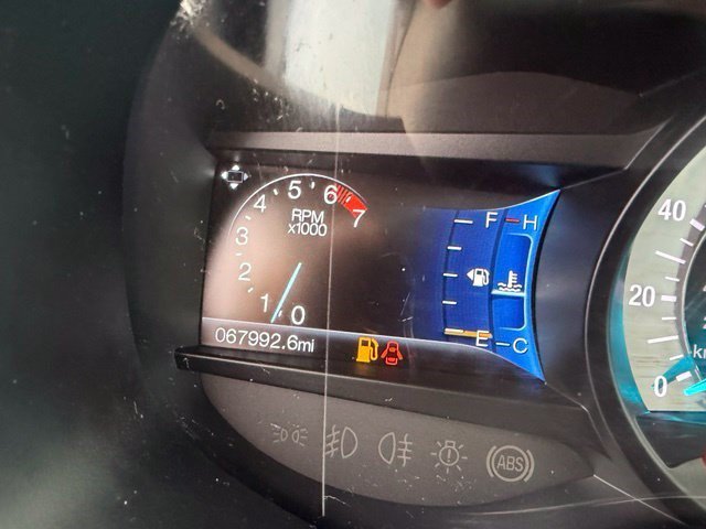 Used 2018 Oxford White Ford SEL image 15
