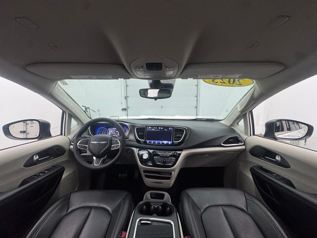 Used 2023 Bright White Clearcoat Chrysler Touring L image 3