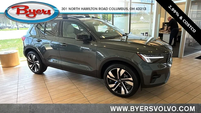 2026 Volvo XC40 B5 Plus