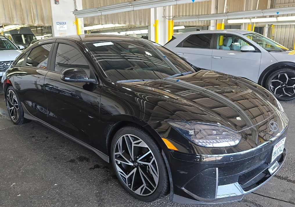 Used 2024 Hyundai IONIQ 6 SEL with VIN KMHM34AA7RA075157 for sale in Oxnard, CA