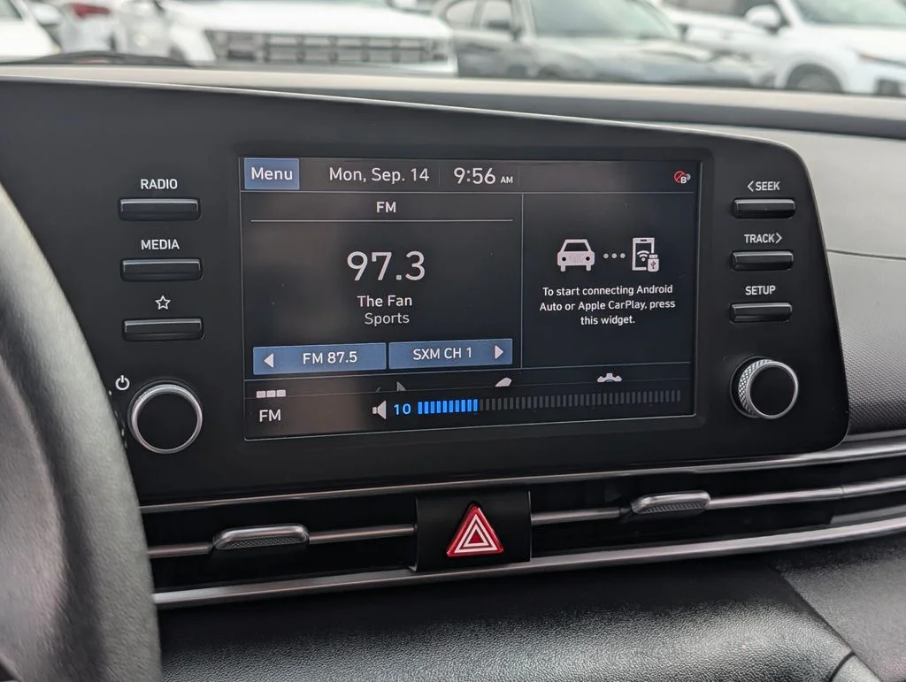 Used 2023 Red Hyundai SEL image 19