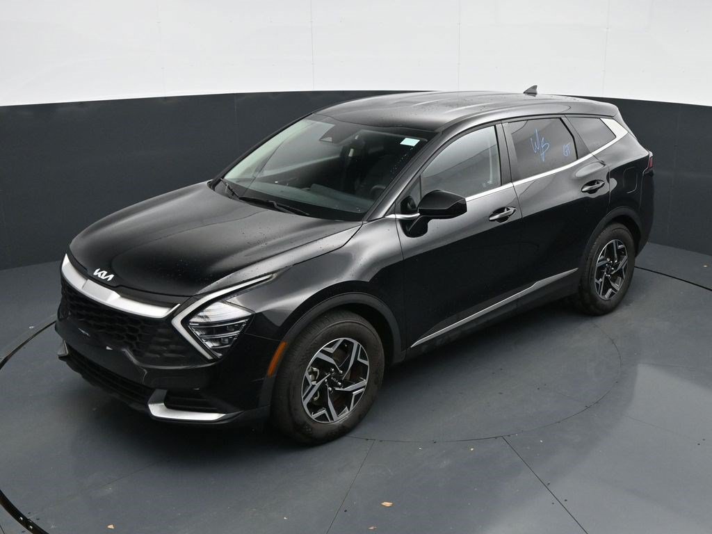 Used 2025 Ebony Black Kia LX image 13