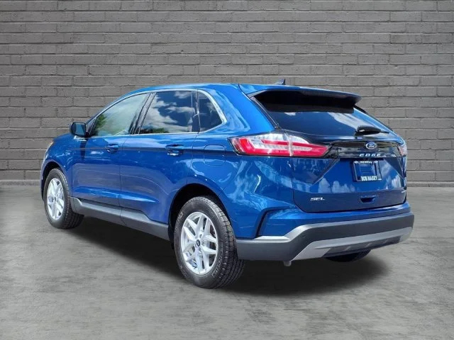 Used 2023 Blue Ford SEL image 13
