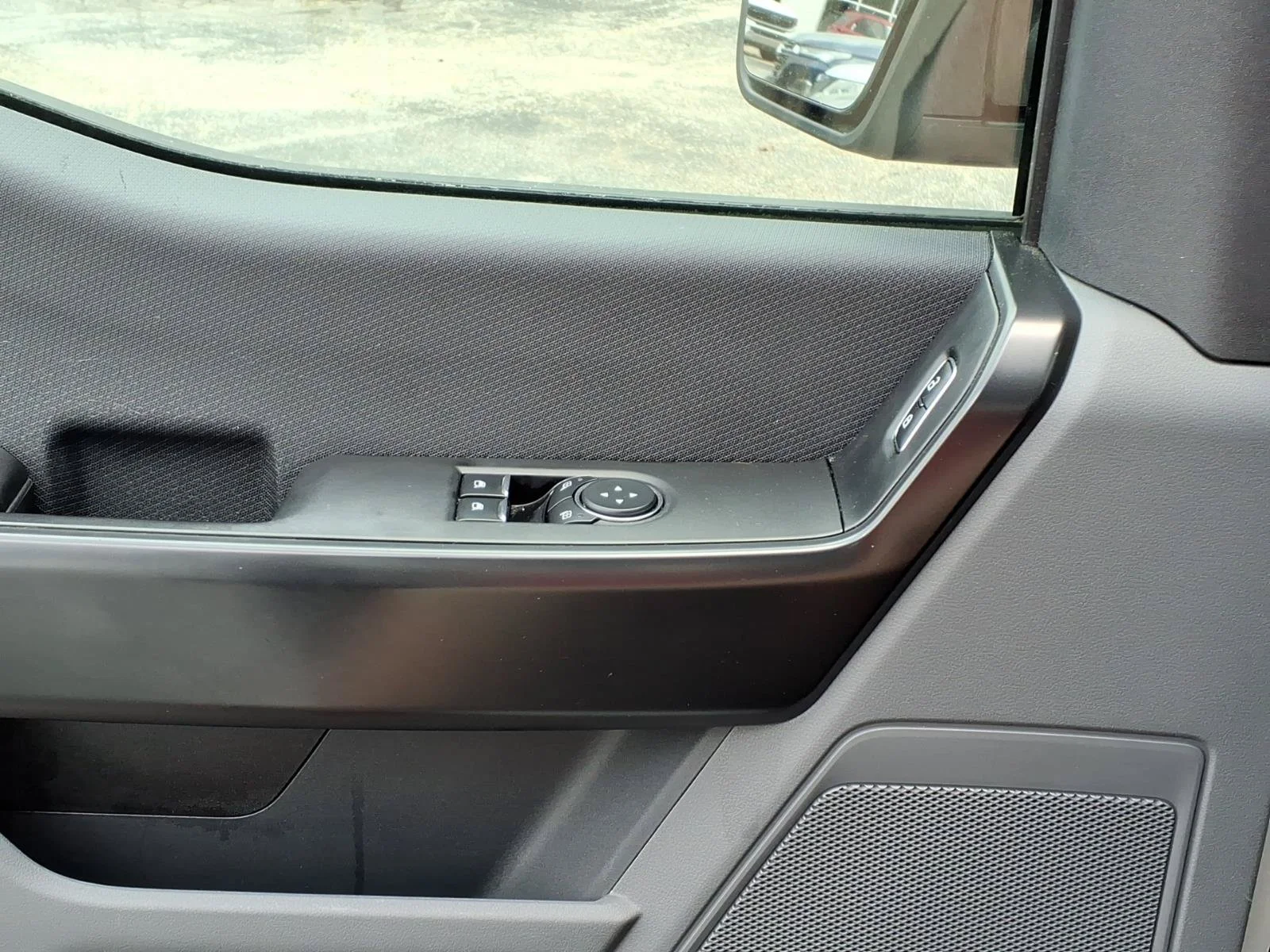 Used 2023 Oxford White Ford XL image 24